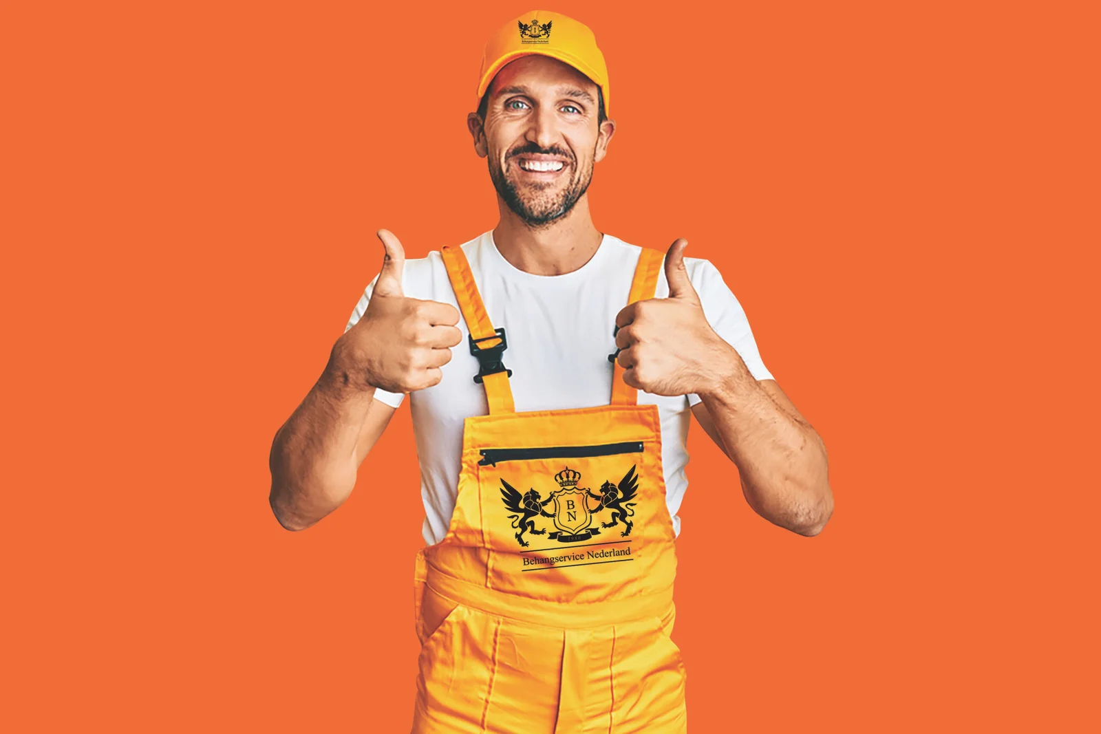 Dit is Jeffrey van onze latex spuiter. Een professional die zich heeft gespecialiseerd in het spuiten van muren en plafonds.